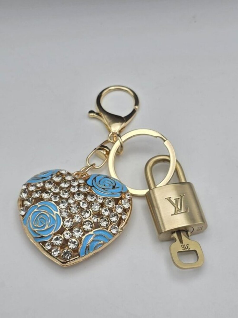 LV Gold Padlock 🔑 Authentic Louis Vuitton Charm + Unbranded Heart Keychain - Picture 7 of 10
